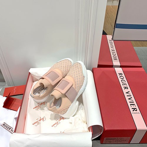 ROGER VIVIER 로저비비에 스니커즈 봄신상