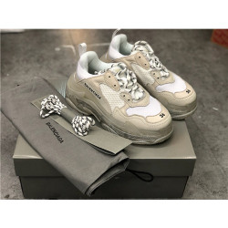 BALENCIAGA 발렌시아가 트리플S 1.0 스니커즈신상