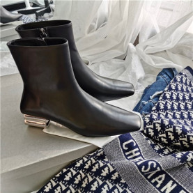 BALENCIAGA 발렌시아가 부츠 (굽높이4CM) B8441 신상