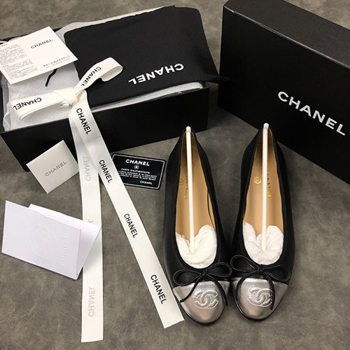 CHANEL 샤넬 단화 (220,250사이즈 주문제작)