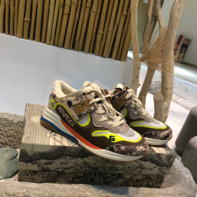 GUCCI 구찌 남여공용 스니커즈 8055-3신상