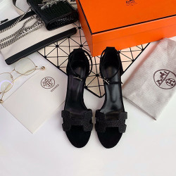HERMES 에르메스 샌들 굽높이6CM 봄신상(220,250사이즈 주문제작)