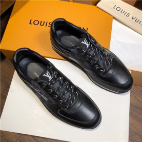 LOUIS VUITTON 루이비통 남성용 스니커즈신상