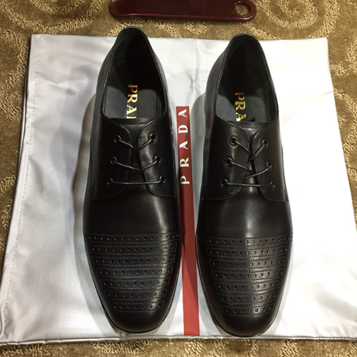 PRADA 프라다 남성 정장구두 봄신상