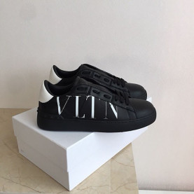 VALENTINO 발렌티노 남여공용 스니커즈