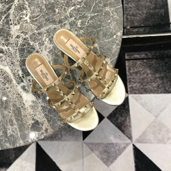 VALENTINO 발렌티노 샌들 굽높이6CM봄신상 (220,250사이즈 주문제작)