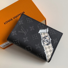 LOUIS VUITTON 루이비통 여권지갑 M64411-1