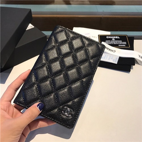 CHANEL 샤넬 여권지갑 AS6081-1