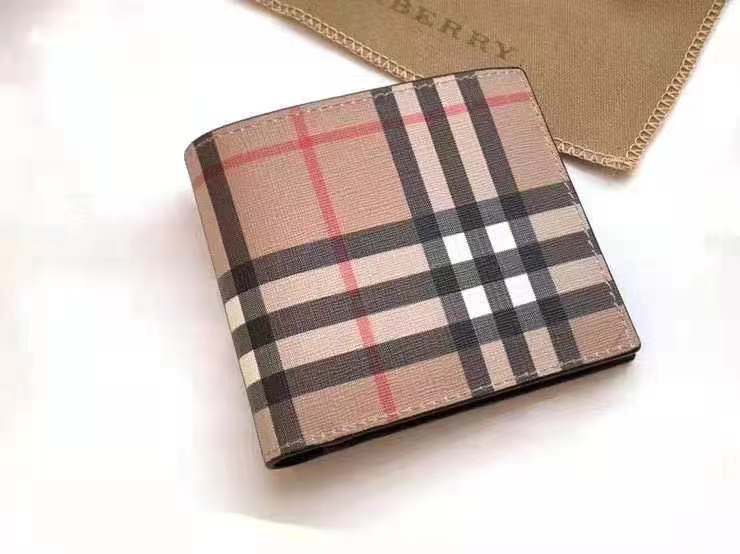 BURBERRY 버버리 반지갑 신상