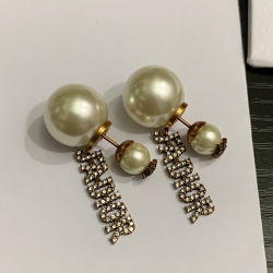 DIOR 디올 귀걸이 D4014 2020/신상 (정품과 비교가능한 퀄리티 )