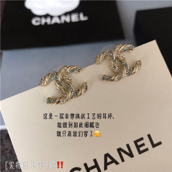 CHANEL 샤넬 귀걸이 C4079 2020/신상 (정품과 비교가능한 퀄리티 )