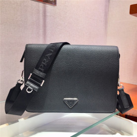 PRADA 프라다 남성용 레더 숄더백 2VD012