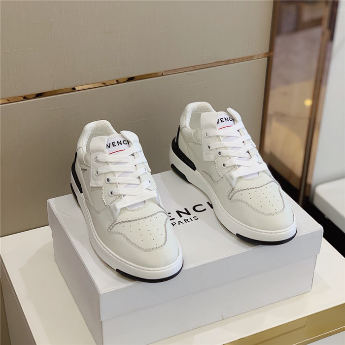 GIVENCHY 지방시 남성용 스니커즈 G008911-1