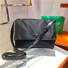 PRADA 프라다 나일론 메신져백 1BC208