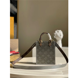 LOUIS VUITTON 루이비통 베르니 쁘띠 삭 플라 M90564 /신상