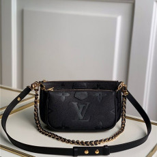 LOUIS VUITTON 루이비통 멀티 포쉐트 숄더백 M57631