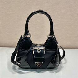 PRADA 프라다 문 리나일론 가죽 숄더백 1BA381