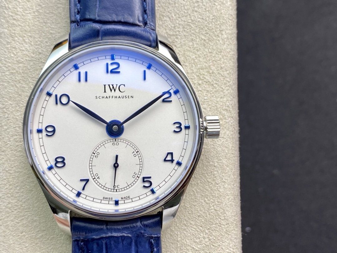 IWC 아이더블유씨 포르투기저 크로노 실버 화이트/블루 다이얼