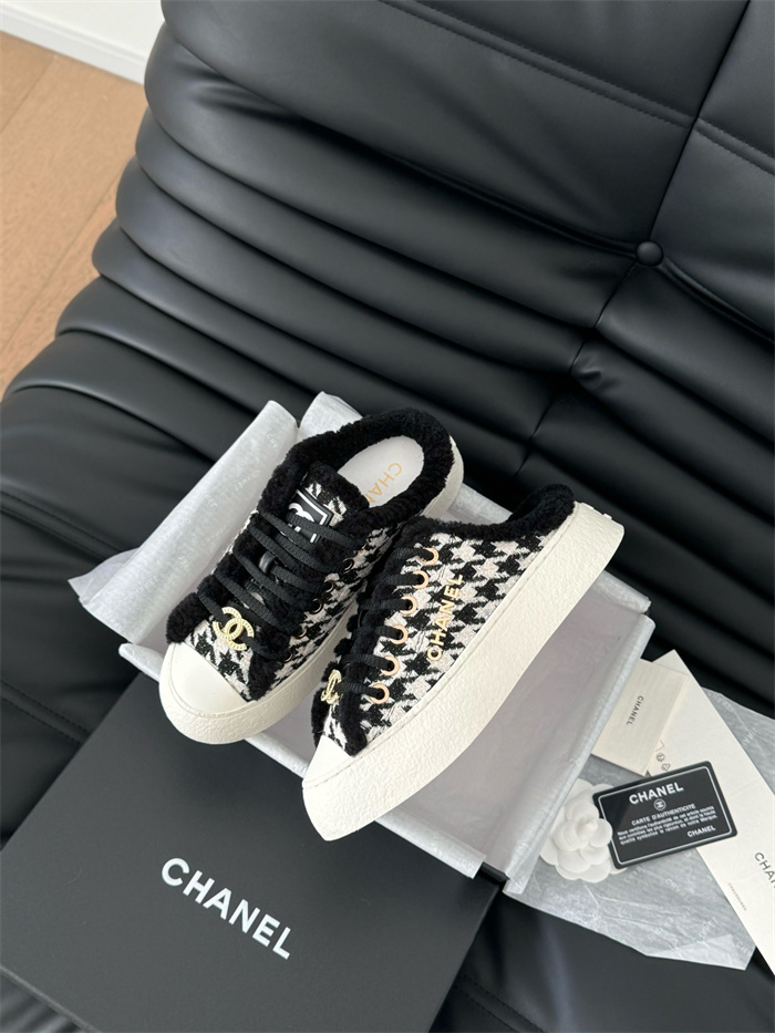 CHANEL 샤넬 여성용 스니커즈 C62405 2COLOR