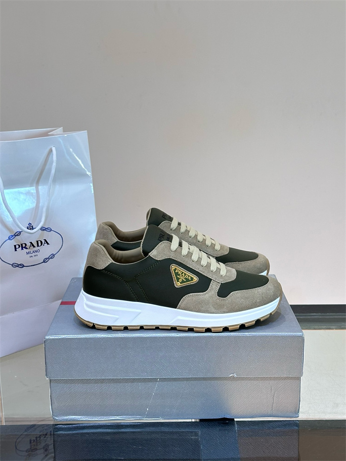 PRADA 프라다 남성용 스니커즈 P78689 2COLOR