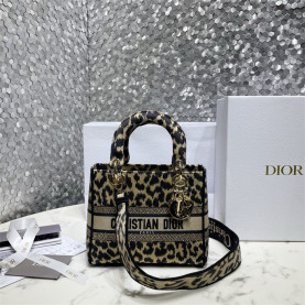 DIOR 디올 레이디 M0565