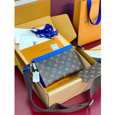 LOUIS VUITTON 루이비통 가스통 웨어러블 크로스백 M81124 2024/신상