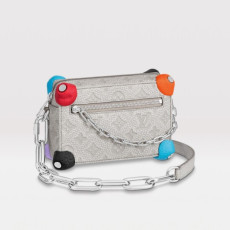 LOUIS VUITTON 루이비통 미니 소프트 트렁크 M81606