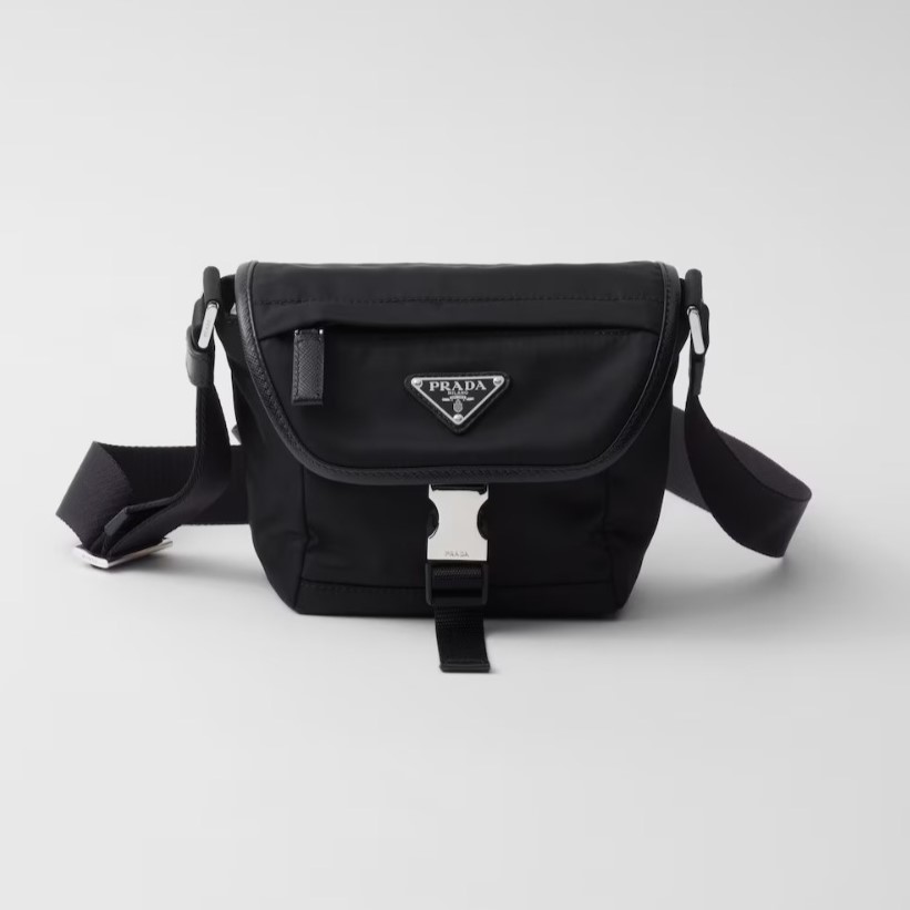 PRADA 프라다 리나일론 및 사피아노 가죽 숄더백 2VD070