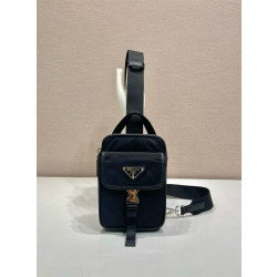 PRADA 프라다 리나일론 사피아노 스마트폰 힙색 2ZH194