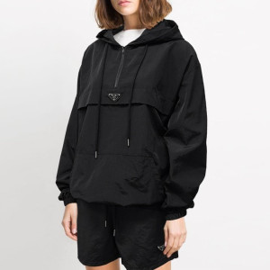PRADA 프라다 플레이트 후드아노락 2COLOR