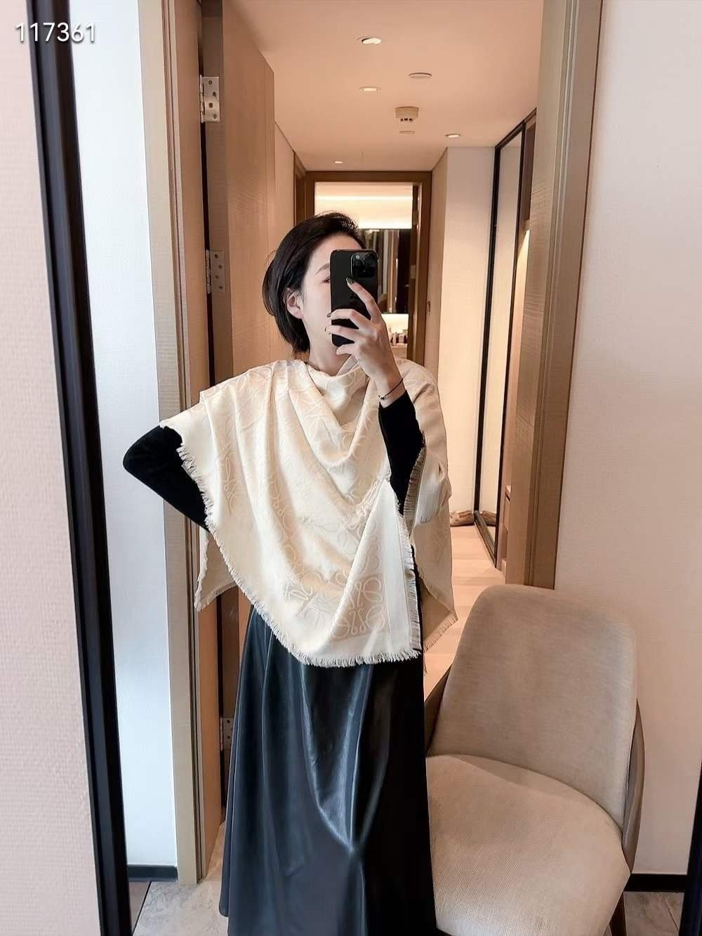 LOEWE 로에베 전판 머플 4COLOR