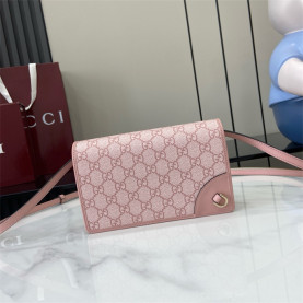 GUCCI 구찌 GG 엠블럼 수퍼 미니 숄더백 820688
