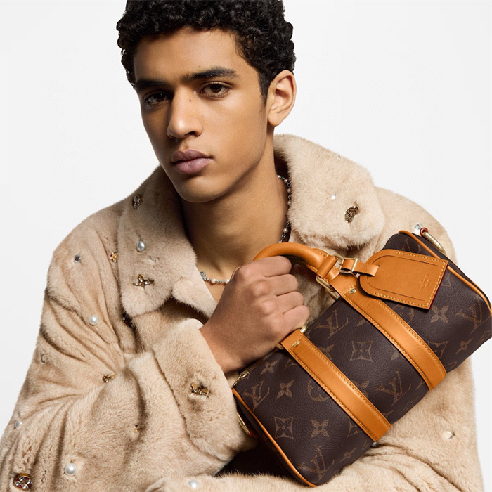 LOUIS VUITTON 루이비통 키폴 반둘리에르 25 M14026