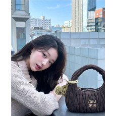 [아이브 장원영] MIUMIU 미우미우 완더 마테라쎄 스웨이드백 5BC125