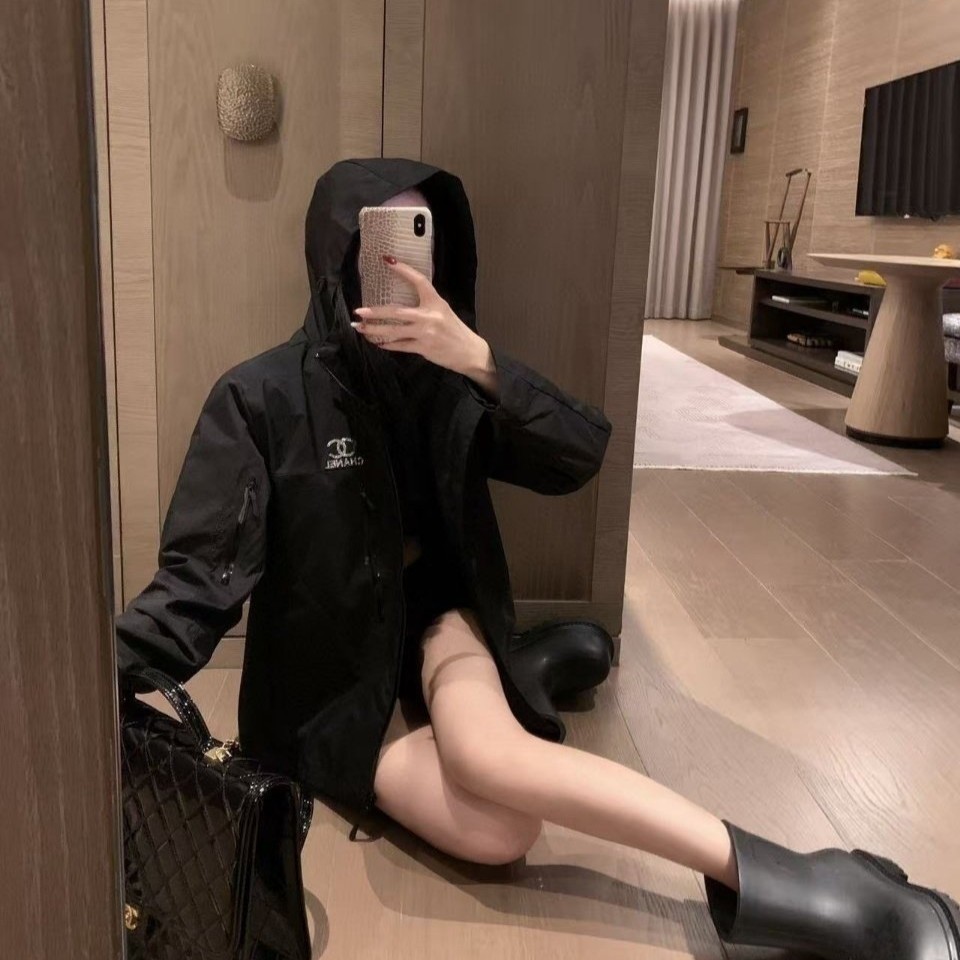CHANEL 샤넬 후드 바람막이