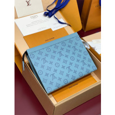 LOUIS VUITTON 루이비통 포쉐트 보야주 이클립스 M61692
