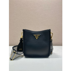 PRADA 프라다 레더 미니 숄더백 1BH191-1