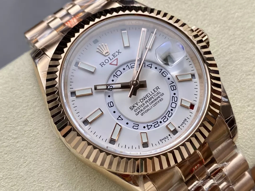 ROLEX 로렉스 스카이드웰러 화이트 다이얼 로즈골드 금통 쥬빌레 42mm