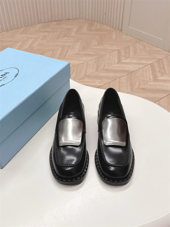 PRADA 프라다 여성용 로퍼 P56523 2COLOR