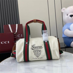 GUCCI 구찌 프린트 캔버스 스몰 더플백 816865 2COLOR
