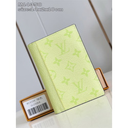 LOUIS VUITTON 루이비통 패스포트 여권지갑 M14358