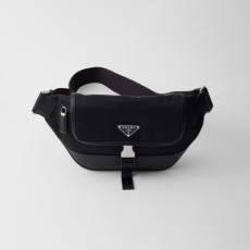 PRADA 프라다 리나일론 및 사피아노 가죽 숄더백 2VH176