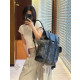 LOUIS VUITTON 루이비통 크리스토퍼 백팩 MM M14952