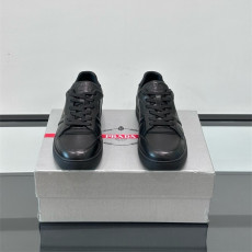 PRADA 프라다 남성용 스니커즈 P98829 2COLOR