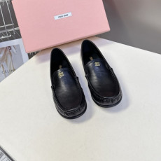 MIUMIU 미우미우 여성용 로퍼 M71892 2COLOR