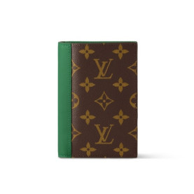 LOUIS VUITTON 루이비통 여권 커버 M82867