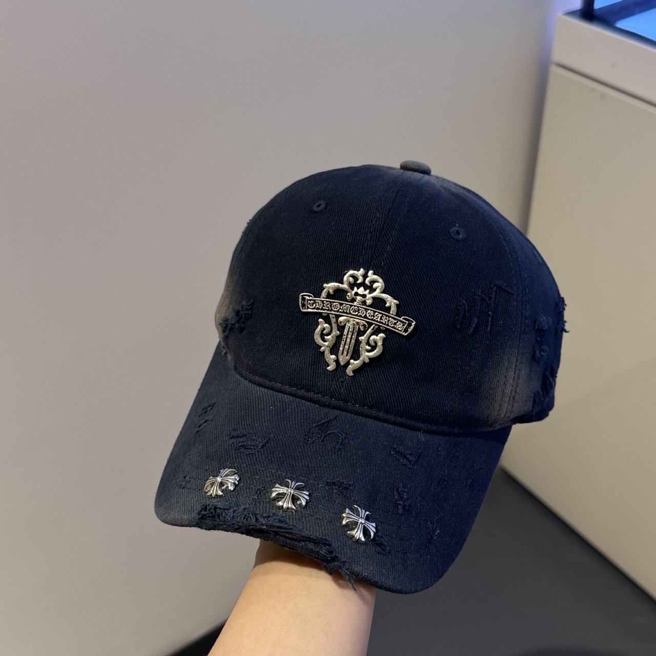 CHROME HEARTS 크롬하츠 데미지 워싱 캡 2COLOR