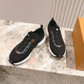 LOUIS VUITTON 루이비통 남여공용 스니커즈 L93329 2COLOR