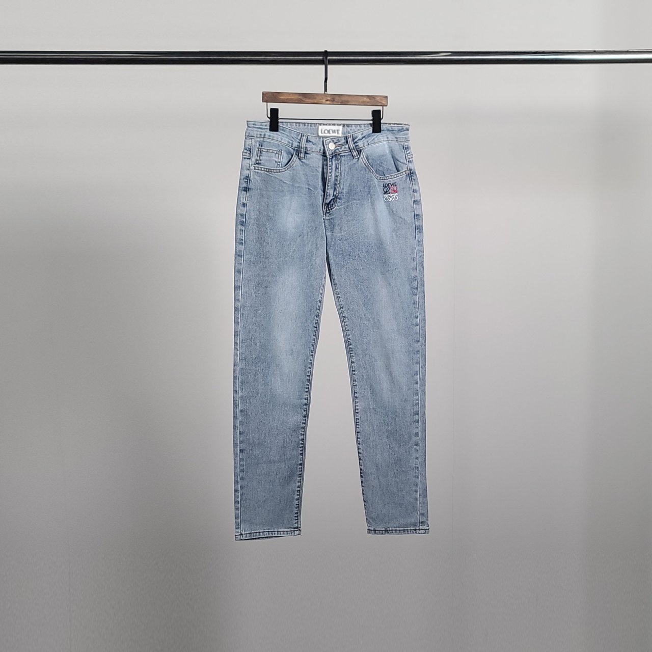 LOEWE 로에베 컬러 아나그램자수 청바지