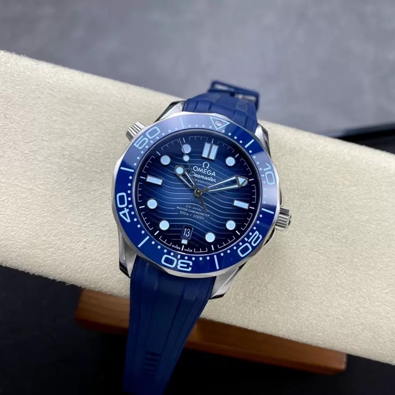 OMEGA 오메가 씨마스터 75주년 다이버 블루 세라믹 다이얼 러버밴드 42mm 210.32.42.20.03.002